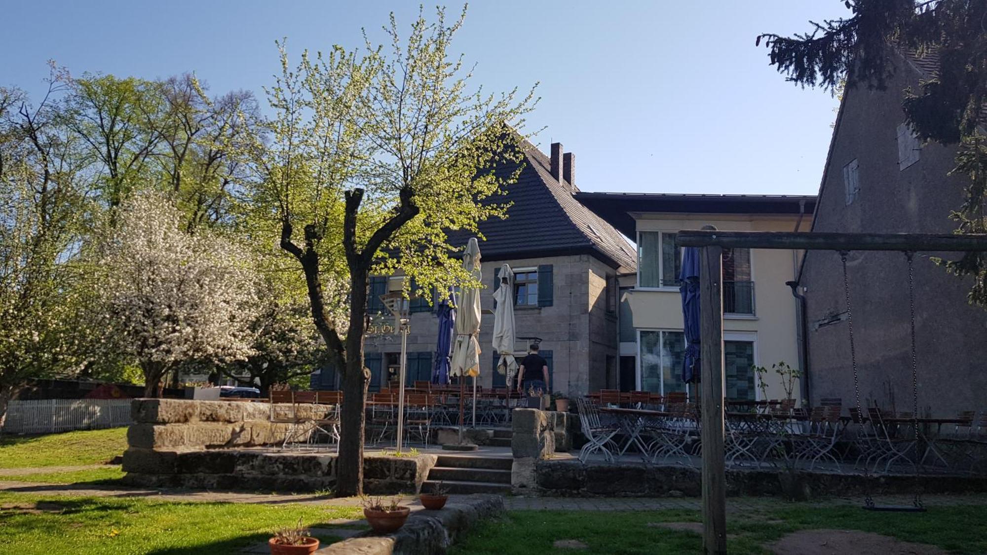 Hotel Und Gasthof Ritter St. Georg Erlangen Exterior photo