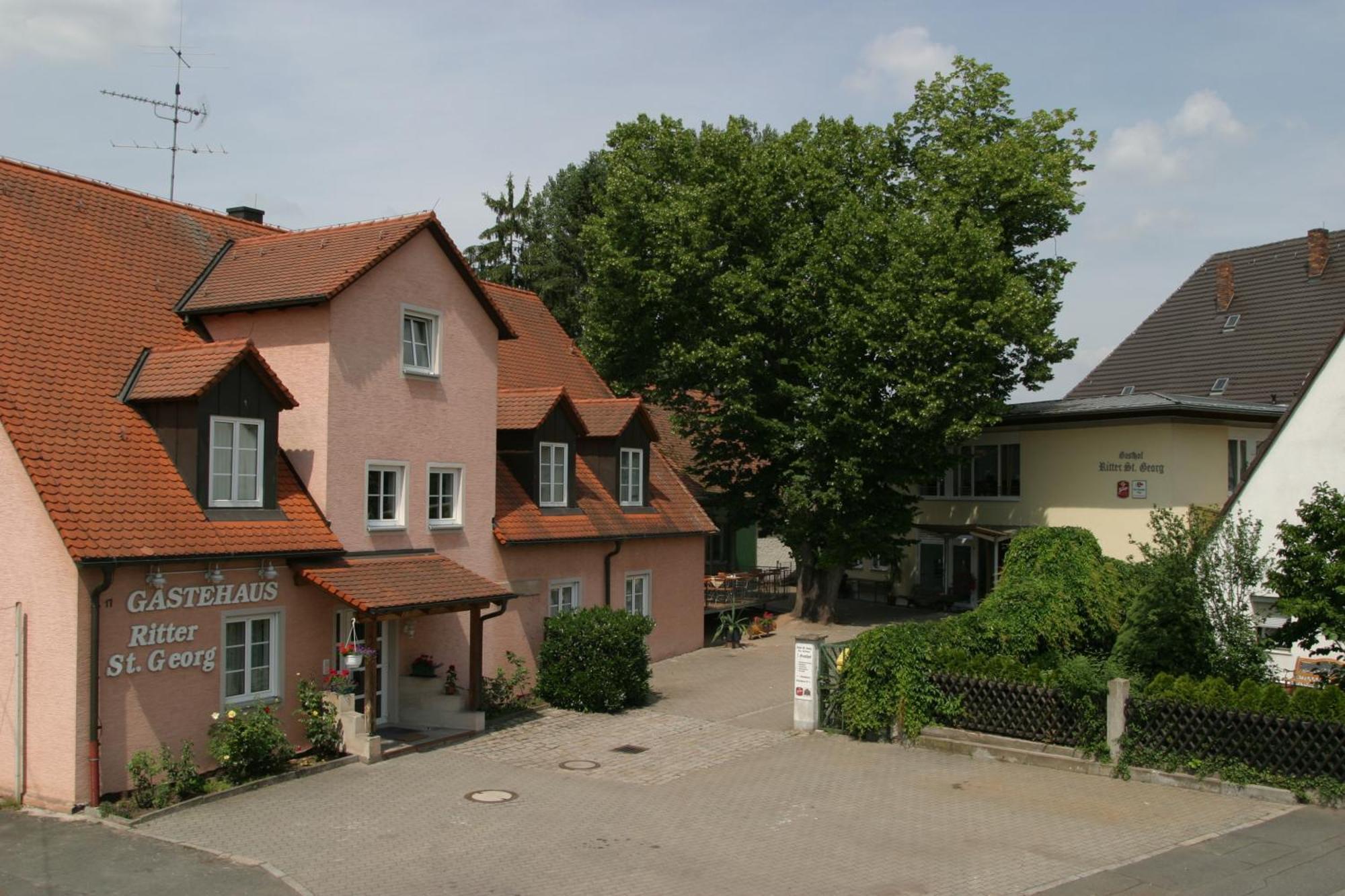 Hotel Und Gasthof Ritter St. Georg Erlangen Exterior photo